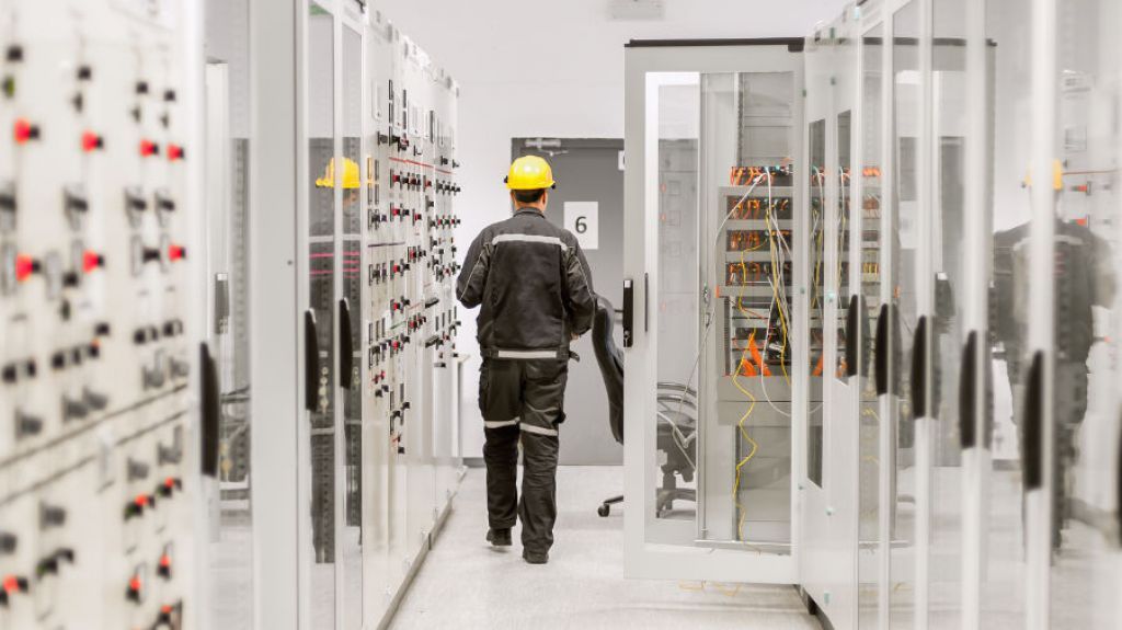 Contratti di sviluppo - Introdotta clausola per incentivare le assunzioni di lavoratori da aziende in crisi