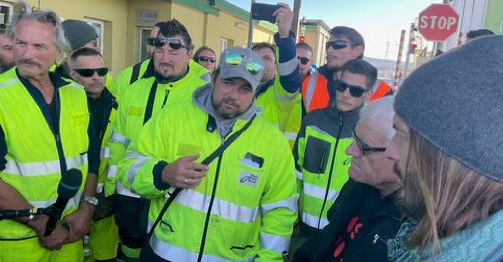Portuali Trieste: 'Dietrofront, la protesta continua'