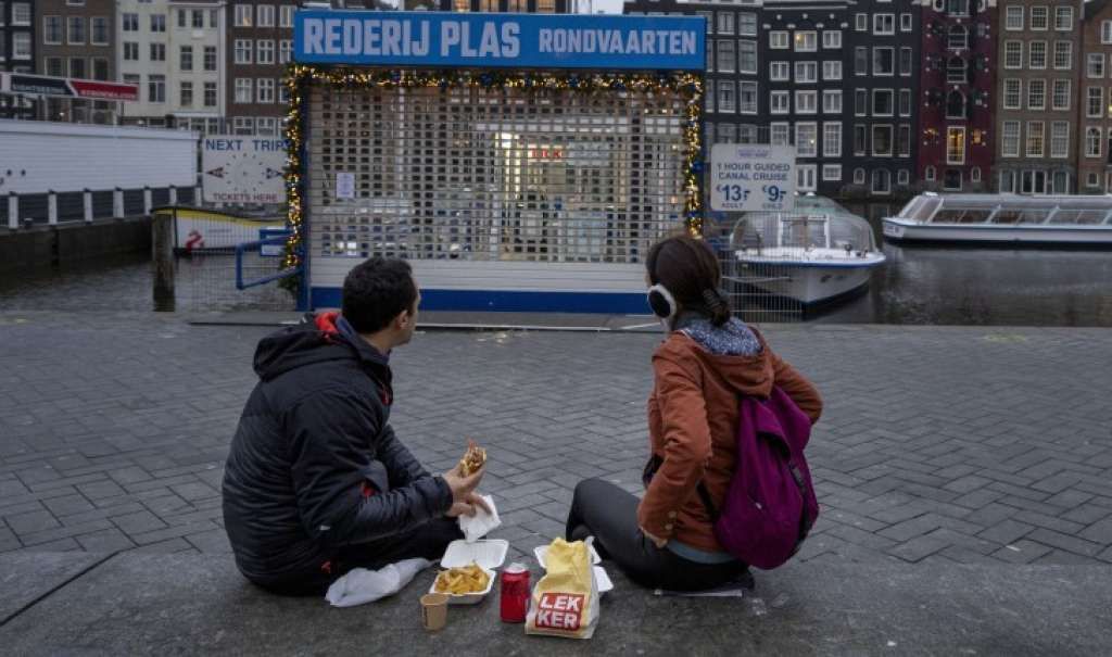 L'Austria revoca il lockdown per i residenti non vaccinati