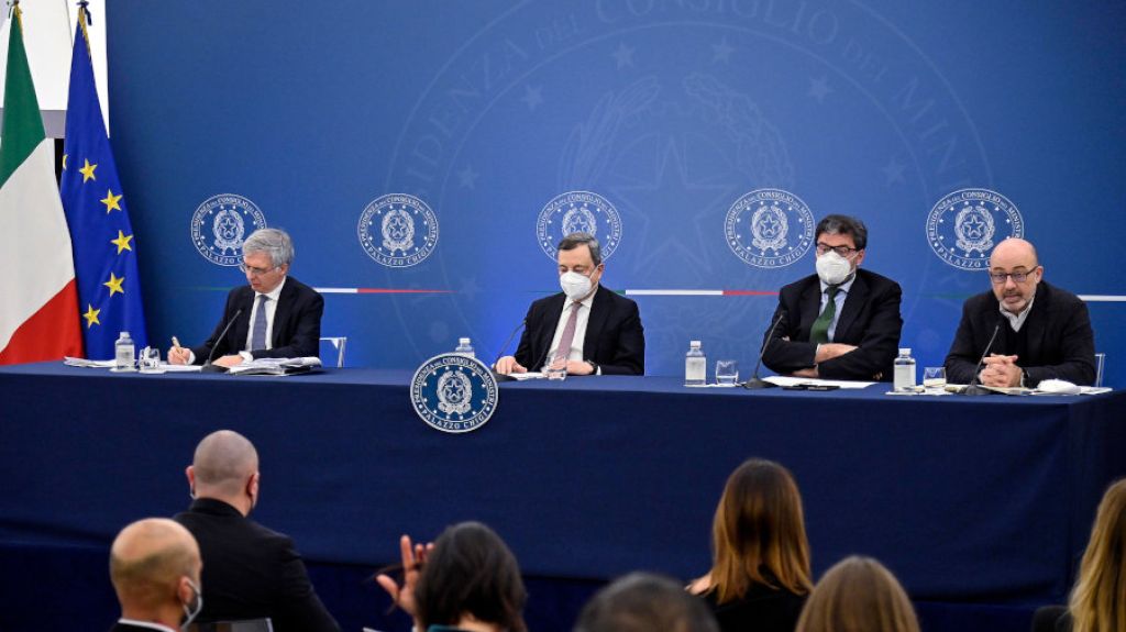 Governo approva decreto con misure su filiera automotive