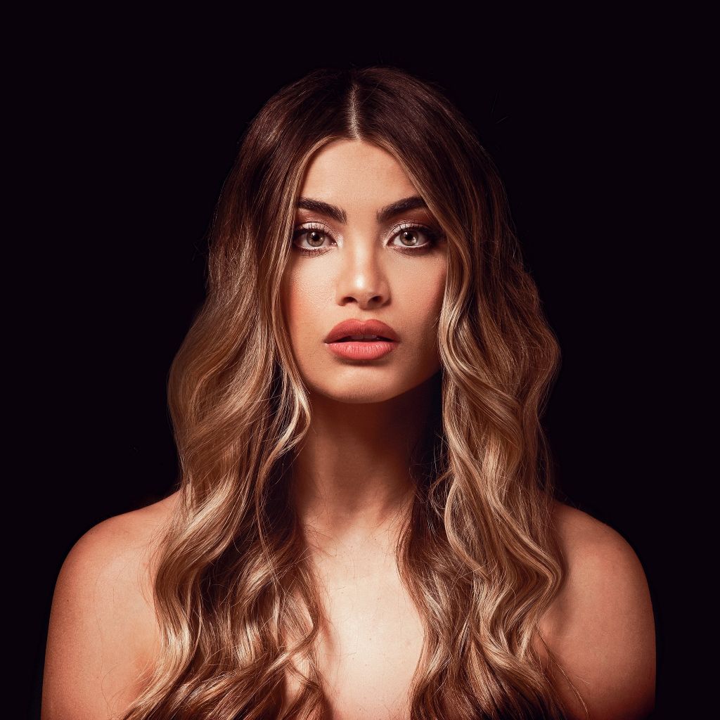 EMMA MUSCAT ESCE OGGI “I AM WHAT I AM” ONLINE IL VIDEO