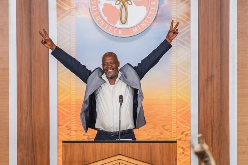 Scientology Volunteer Ministers «role models» – MCLM Chief of Staff