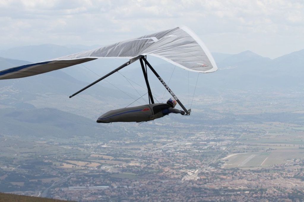 Deltaplani di tutta Europa nei cieli dell'Umbria 