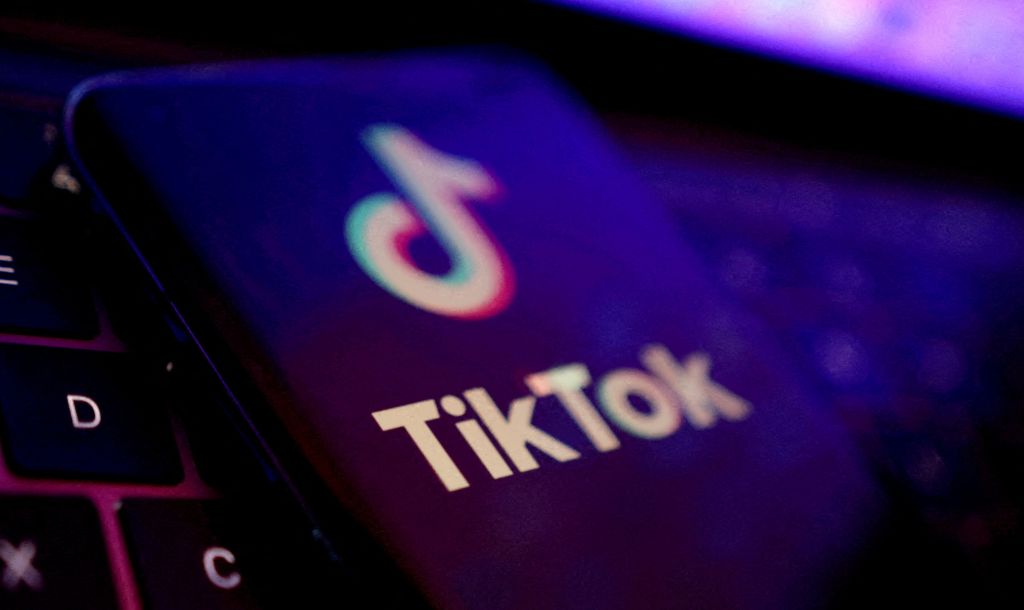 Al via il Digital Service Act: TikTok si adatta alle nuove regole. Ecco cosa cambia