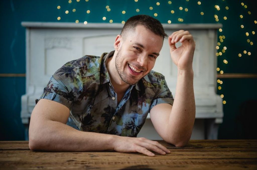 E.G.O. L’arte della felicità ... al Teatro Manzoni di Milano 