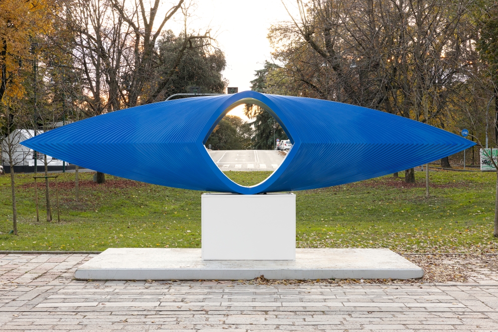 Dal 22 novembre 2024 Seçkin Pirim: La Forma e la Luce in Mostra alla Triennale Milano