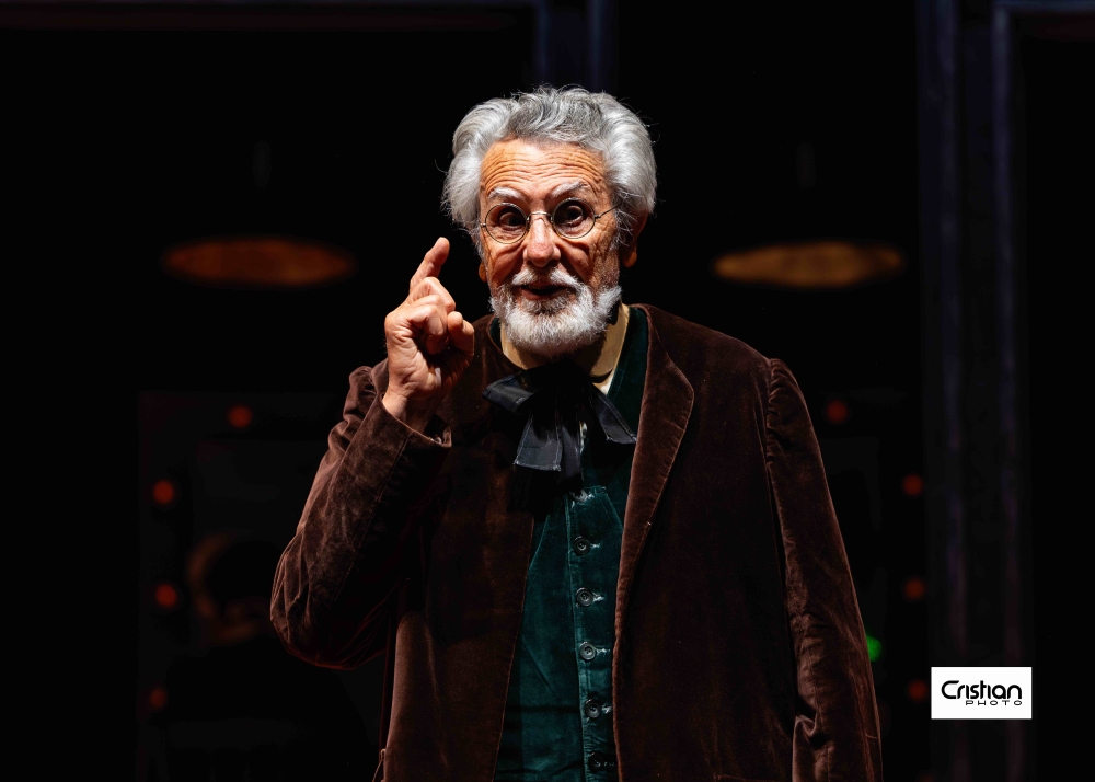 PENSACI, GIACOMINO!  Pirandello al Teatro Menotti di Milano