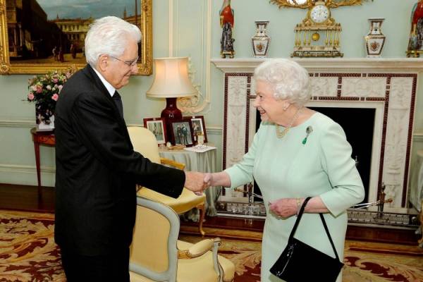 Il messaggio di cordoglio del Presidente Mattarella per la scomparsa della Regina Elisabetta II