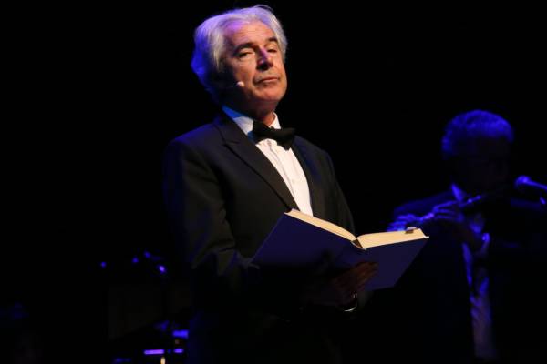 DIO È MORTO E NEANCH'IO MI SENTO TANTO BENE Teatro Carcano di Milano