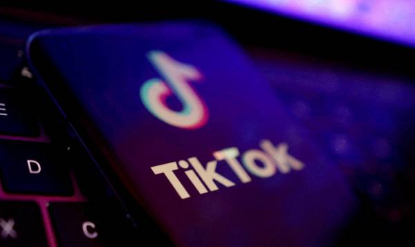 Al via il Digital Service Act: TikTok si adatta alle nuove regole. Ecco cosa cambia