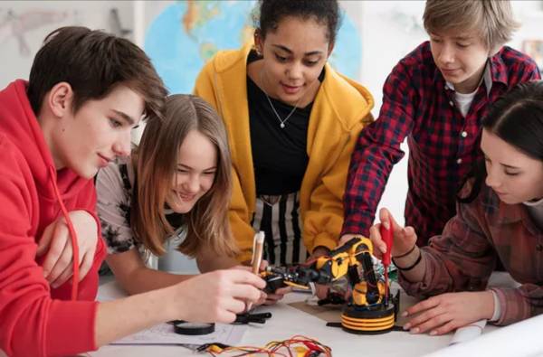 PISA 2022: Risultati e Lezioni dalle Eccellenze Educative nel Mondo