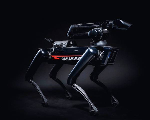 Vi presento ''Saetta'', il primo cane-robot dei Carabinieri. Alleato per la Sicurezza del Giubileo 2025