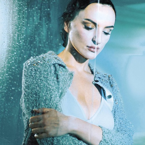 Arisa torna con Foto Mosse — il nuovo album esce il 17 aprile